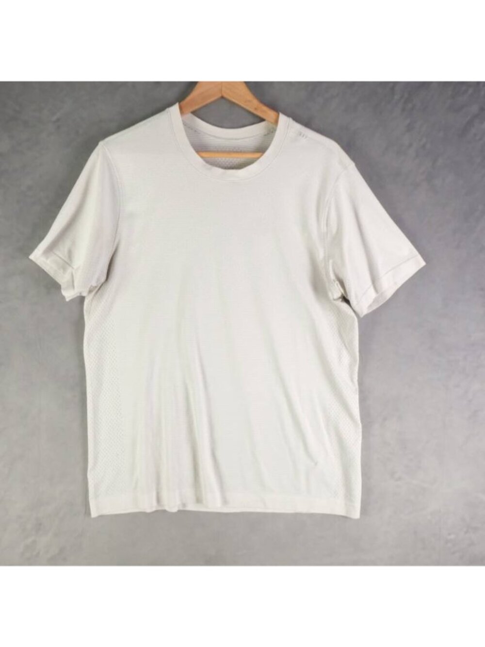 Lululemon Shirt Mens Large White Metal Vent Short Sleeve Tee Running